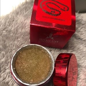 IN SEARCH OF Sold out LIP SCRUBS